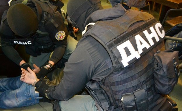 ДАНС разбиха секта, арестуваха шамана - упоявал последователите