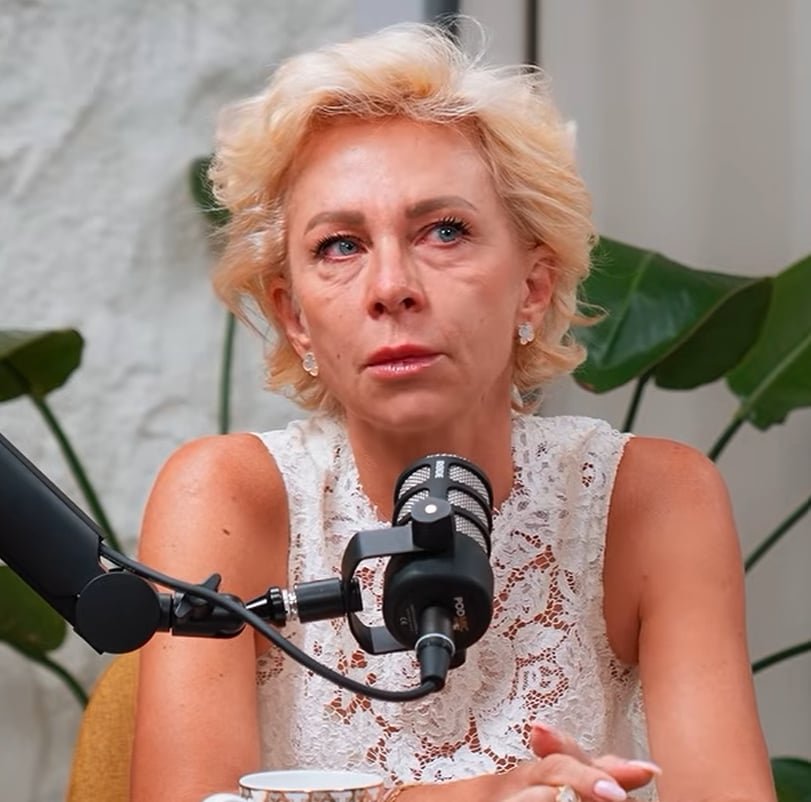 САМО В ПИК И РЕТРО: Нана Гладуиш в ОТКРОВЕНА ИЗПОВЕД за битката си рака: Рева пред болницата, изпадам в жестоки кризи