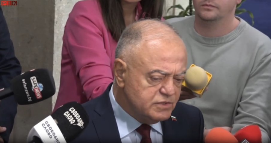 Ген. Атанасов разгада тънките сметки на Радев и Йотова: Страх ги е да не подразнят русофилските си избиратели. Прогресивна България е новата социалистическа партия (ВИДЕО)