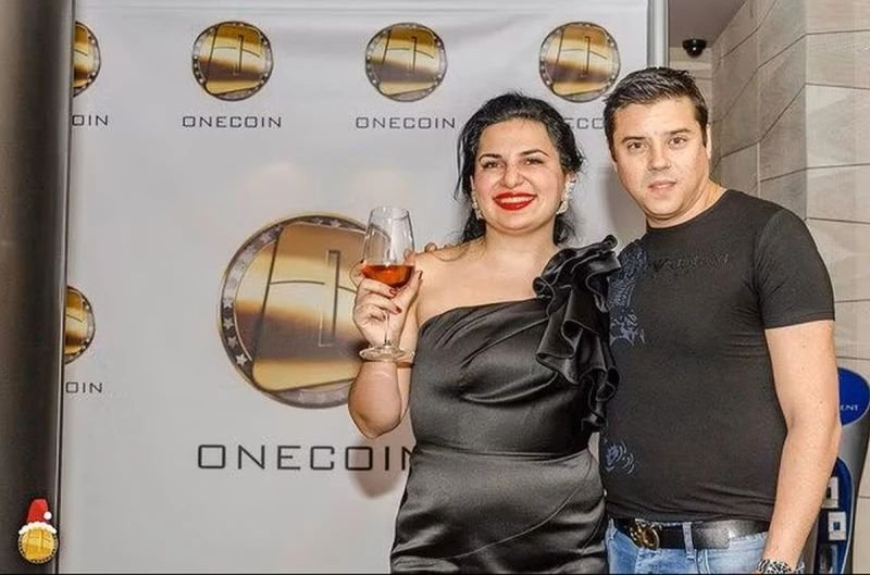 СХЕМАТА ONECOIN: Бившият съпруг на Ружа Игнатова на съд за 16 млн. евро