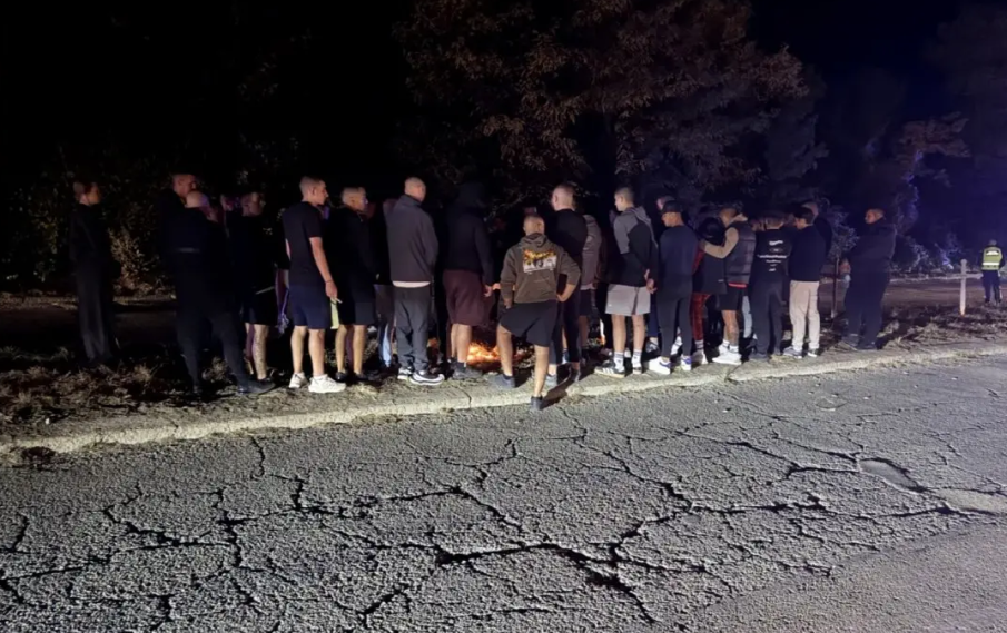 Бдение на мястото на жестоката катастрофа в Плевенско, при която загинаха четирима младежи