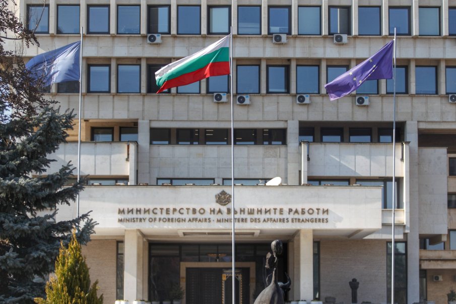 МВнР за завръщането на Ива Михайлова: Не бяхме уведомени, не сме участвали в организацията