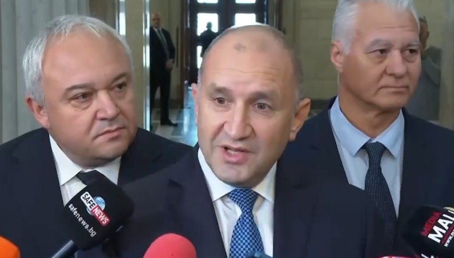 ПАРОДИЯ! Радев измисли абсурдна версия защо 100 от депутатите му ги няма на работа - били ангажирани с кампанията на Йотова