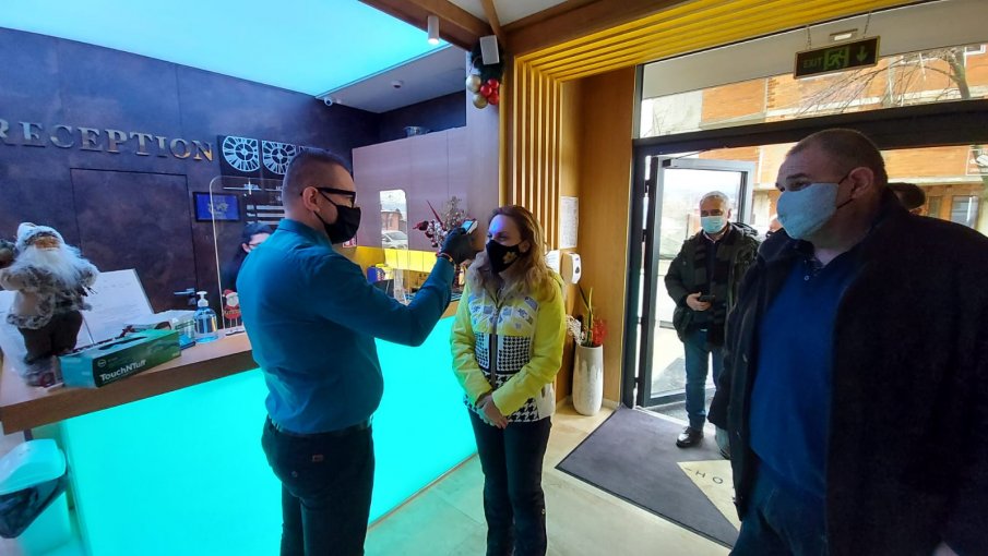 Марияна Николова в Сапарева баня: Съчетанието от различни форми на туризъм е предпочитано този сезон