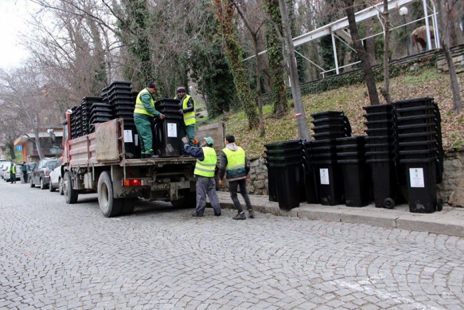 Слагат нови казани за боклук из Пловдив
