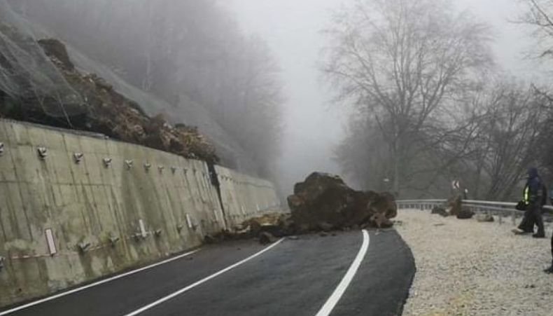 ВНИМАНИЕ: Пътят до Рилския манастир все по-опасен