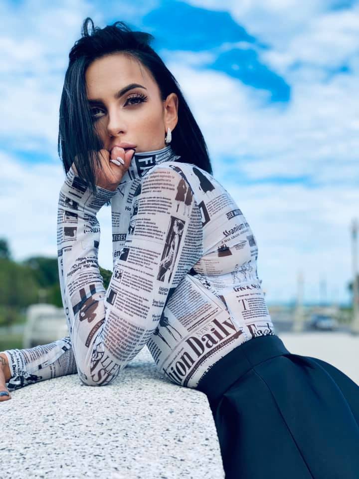 ТИ ДА ВИДИШ: 29-годишна софиянка стана Мис Калифорния (СНИМКИ)