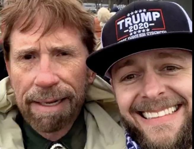 Обвиниха Чък Норис за участие в щурма на Капитолия