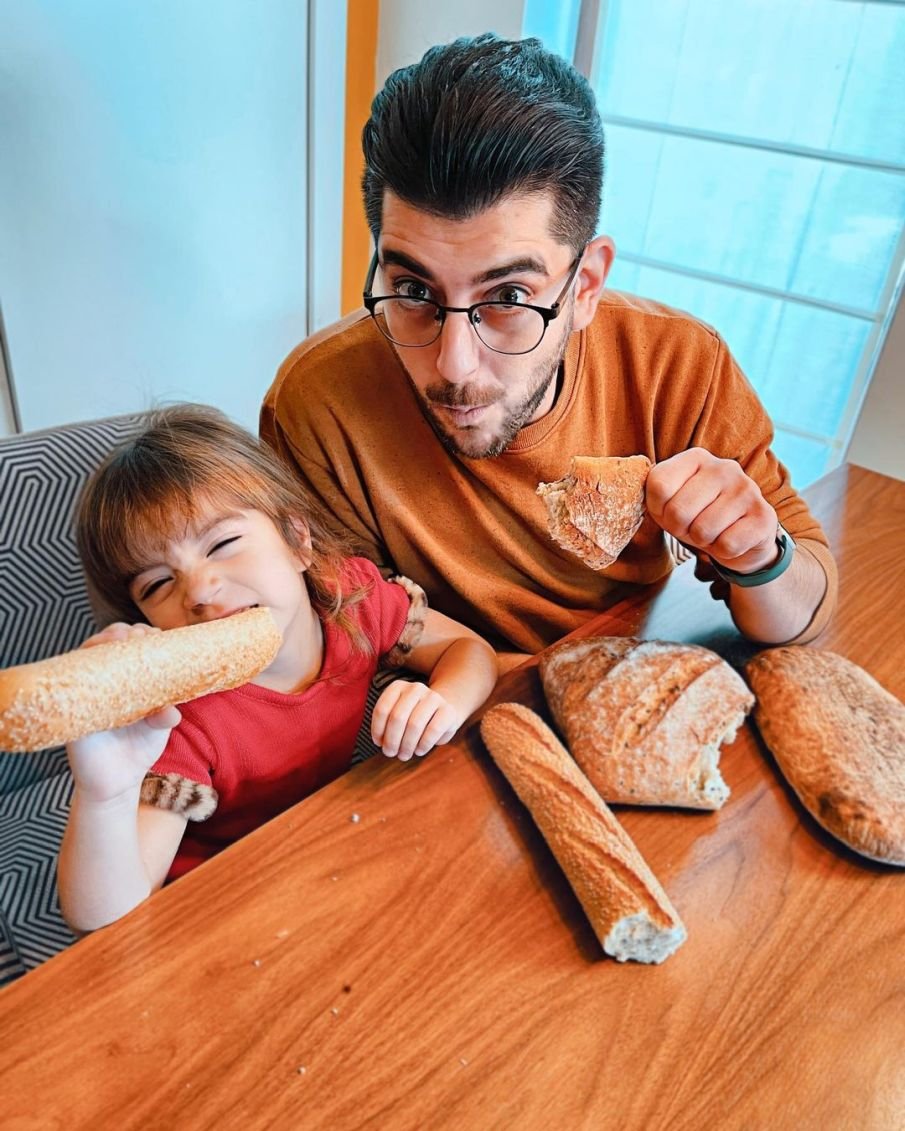 Щерката на Сашко Кадиев с дебют на театрална сцена (СНИМКИ)