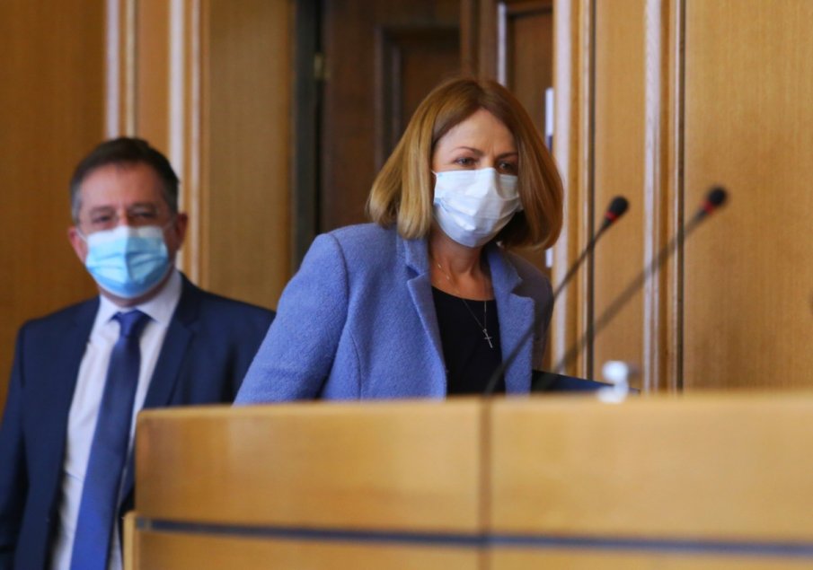 Фандъкова залага близо 2 милиарда лева в бюджета на София