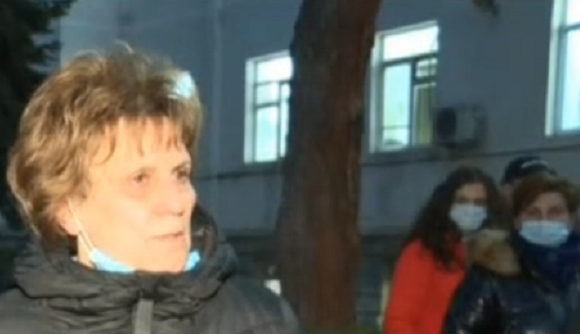 УЛТИМАТУМ: Медици от болницата в Сандански заплашват с масово напускане, ако уволнят директора заради скандала с ваксинацията