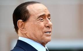 Изписаха Берлускони след сърдечната атака