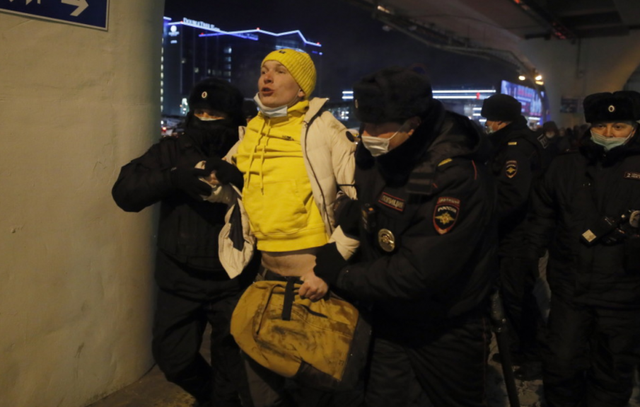 ОТ ПОСЛЕДНИТЕ МИНУТИ: Арестуваха Навални