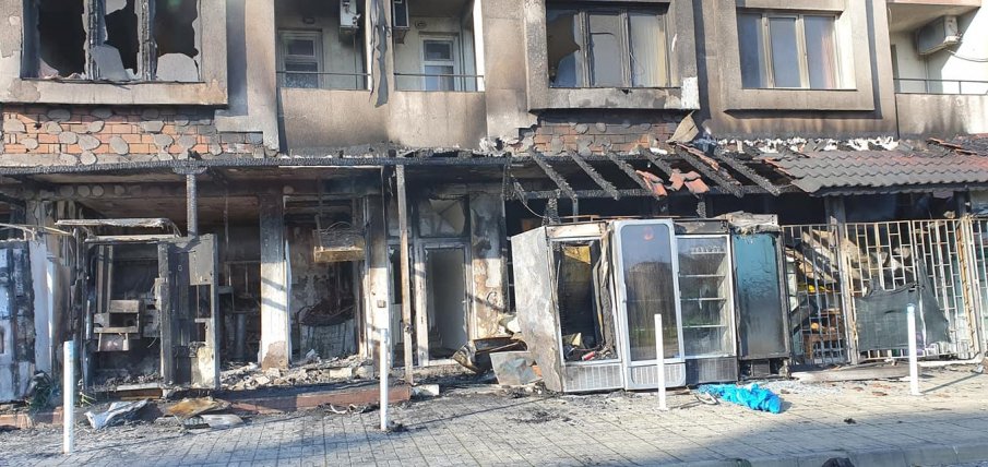 Влоши се състоянието на жената от пожара в Приморско