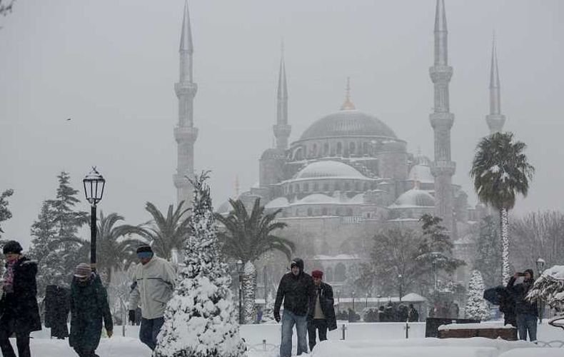 Усложнена зимна обстановка в цяла Турция
