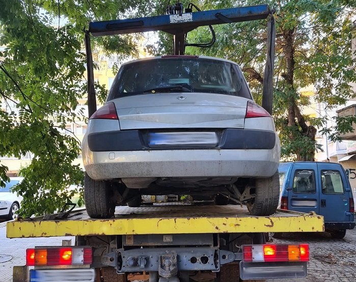 АКЦИЯ: Вдигат старите коли в Перник