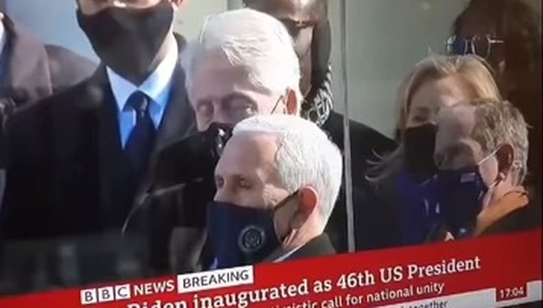 Бил Клинтън заспа по време на речта на Джо Байдън