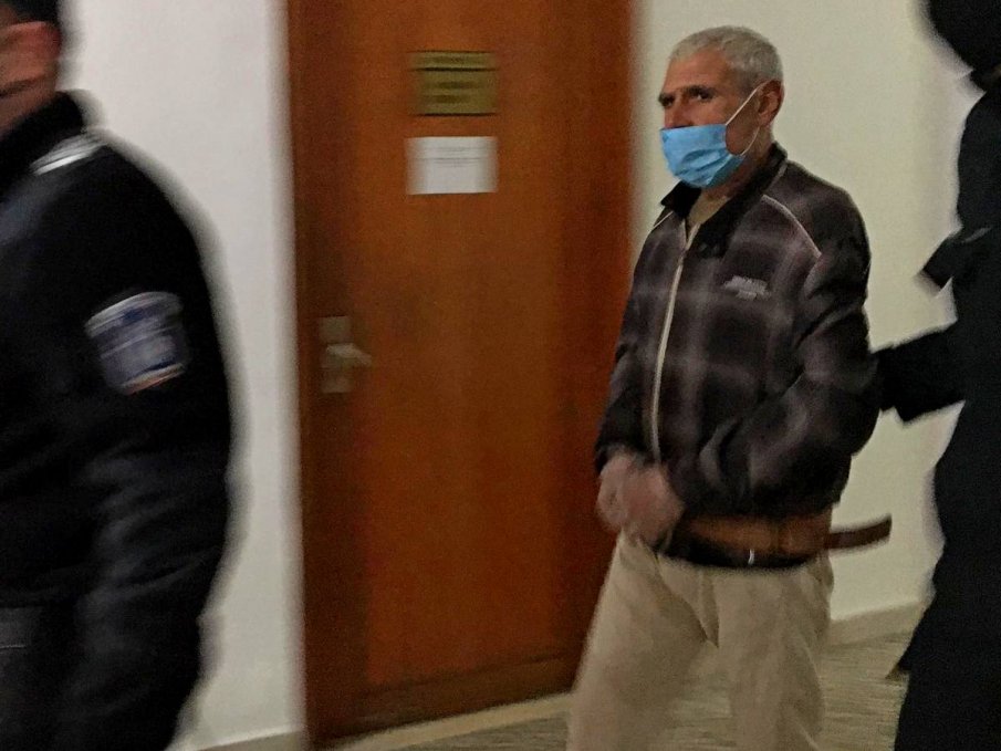 ОТ ПОСЛЕДНИТЕ МИНУТИ: Изправиха пред съда братоубиеца от Карнобат