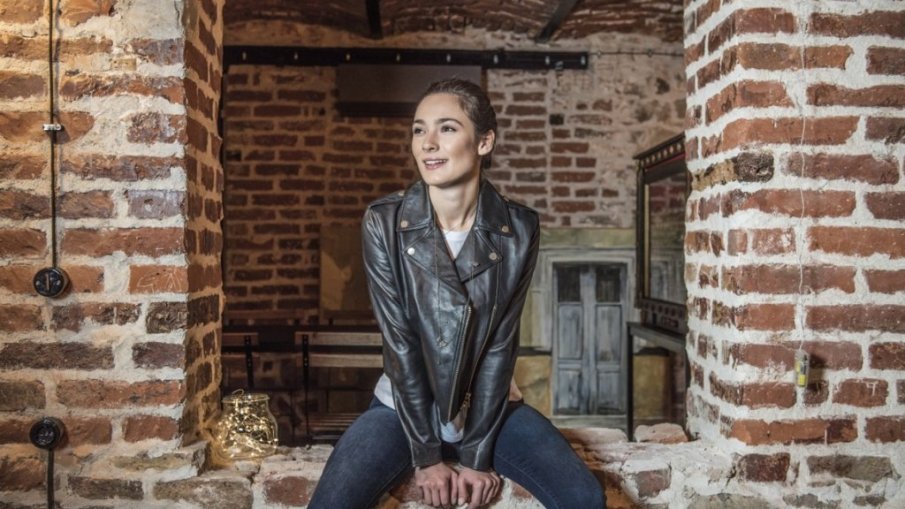 Актрисата Лорина Камбурова емигрира в Москва