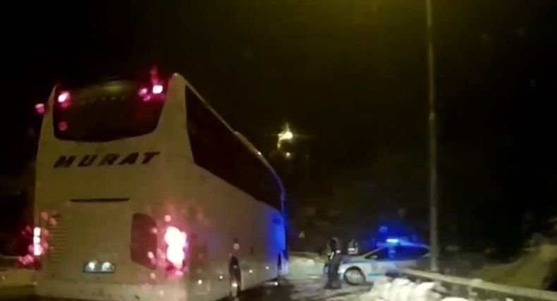 Полиция спря турски автобус при Велико Търново заради опасна маневра