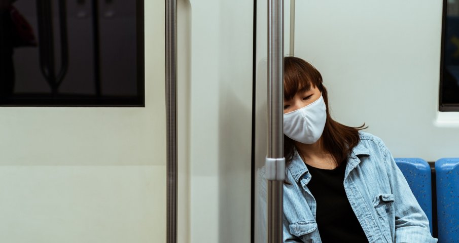 В Австрия влиза в сила носенето на специален вид маски