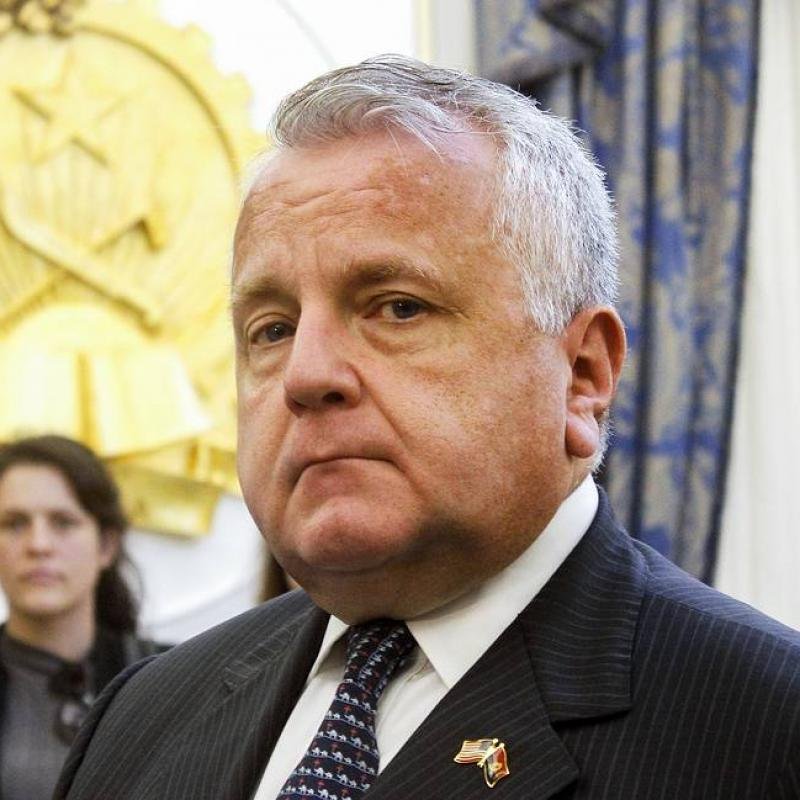 Посланикът на САЩ в Русия: Вашингтон се стреми да промени подхода на Москва към Украйна