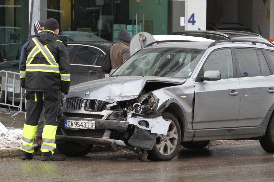 ПЪРВО В ПИК: Катастрофа затапи Симеоновско шосе (СНИМКИ)