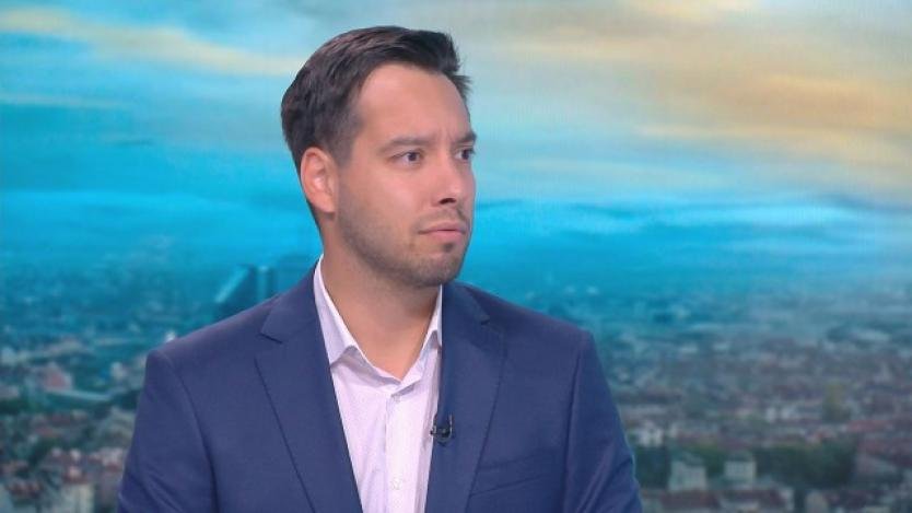 ШАШ: Борис Бонев с поредна врътка - уж иска спорт, а гласува срещу нова база