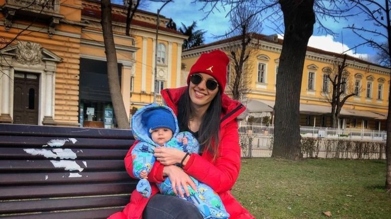 Луиза Григорова се вталява с разходки след раждането