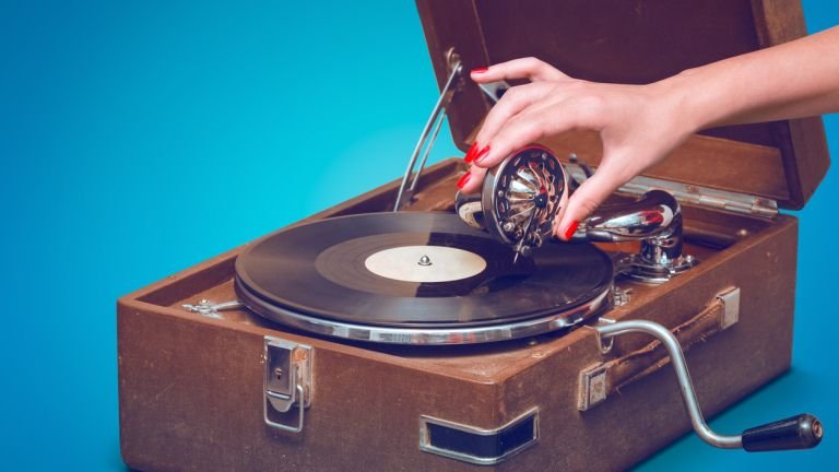 Плочите се завръщат ударно