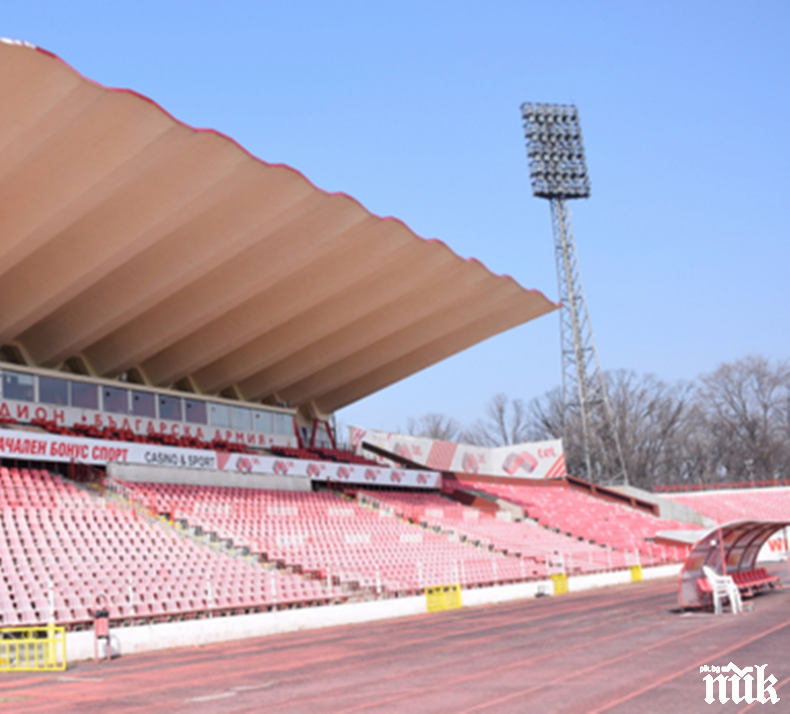 ФУТБОЛНА МЪЛНИЯ: Зимна раздяла между ЦСКА и Кери?
