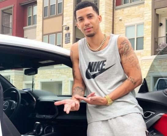 Застреляха братовчед на Бионсе в апартамента му