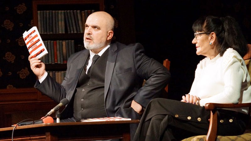 ГОРЕЩО В ПИК TV: Маноил Манев с бляскава премиера на романа си Стига, рече Господ (ВИДЕО)