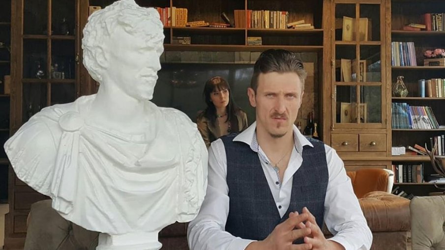 Завъртат Дани. Легенда. Бог във Великобритания от 3 май