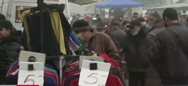 Бирници под прикритие запечатаха 14 търговци на пазара в Димитровград