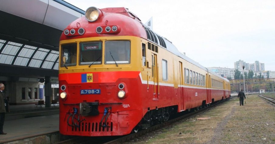 Железниците пускат автомати за билети