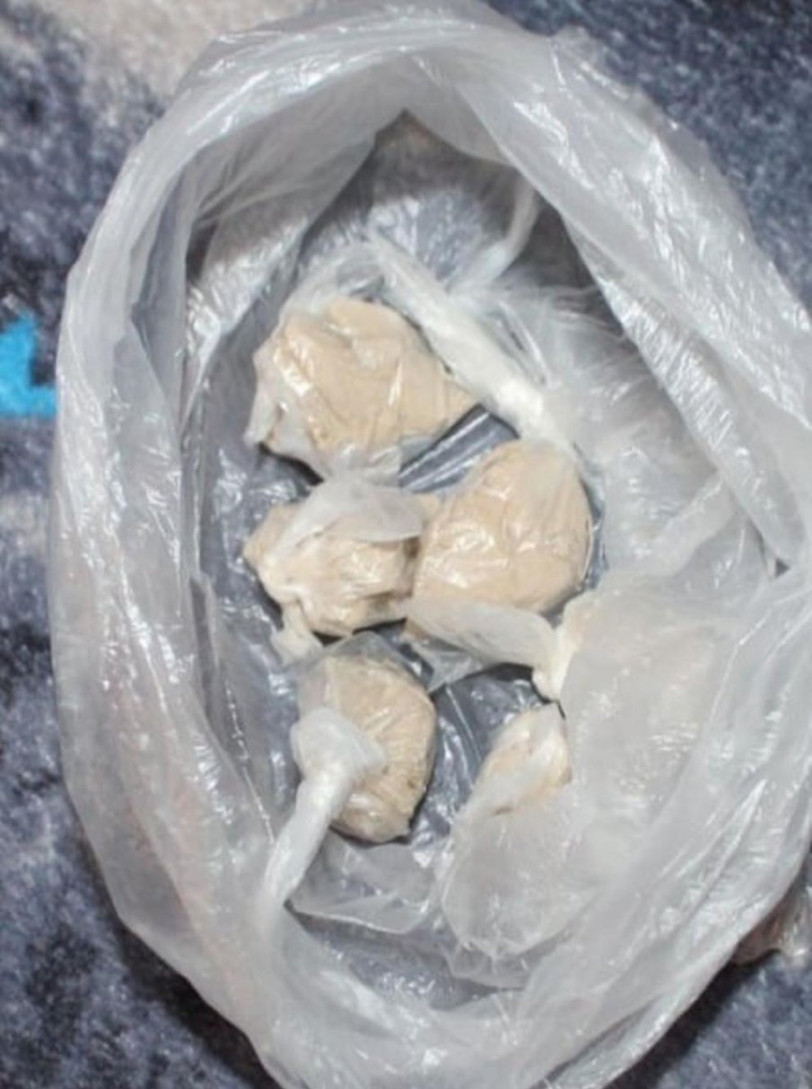 Хероин и патрони заловиха в Нова Загора (СНИМКИ)