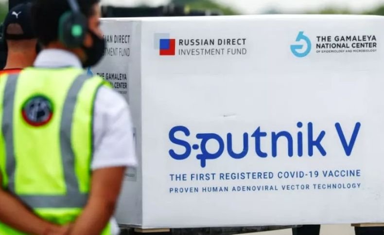 Словакия спря план за закупуване на Спутник V