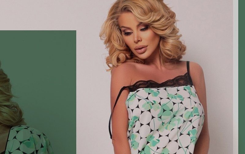 Светлана Гущерова сияе в обятията на чужд мъж (СНИМКА)