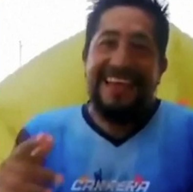 Мексиканец бори депресията от пандемията и ограниченията с...