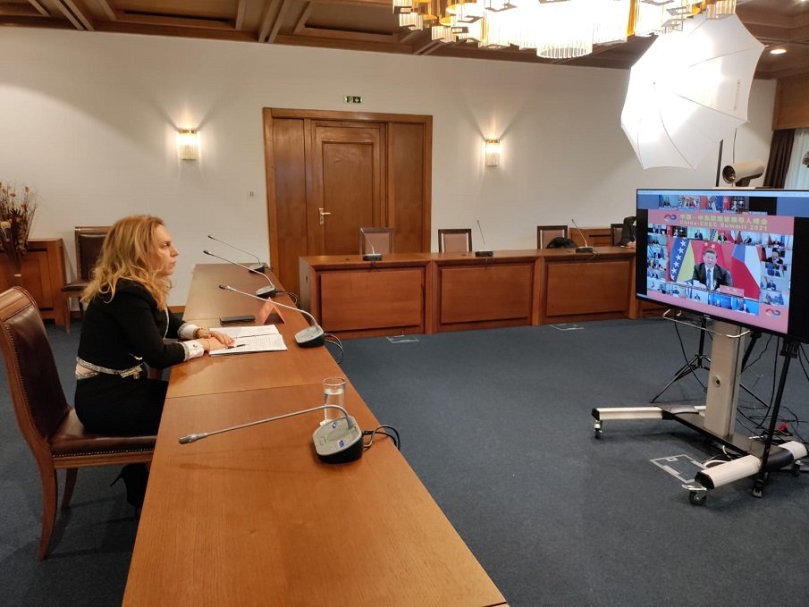 Марияна Николова взе участие във видеоконферентното заседание на срещата на върха „17+1“.