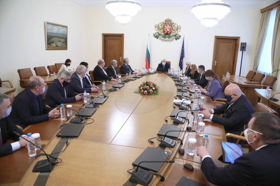 ПЪРВО В ПИК TV: Борисов със страхотна новина - отпускат 8,7 млн. лева на 8 общини без оглед от коя партия са кметовете (ВИДЕО)