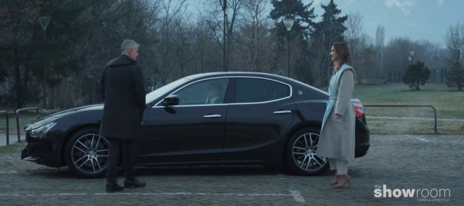 Мишо Билалов грее в новото предаване The Showroom - ето как се среща с Maserati