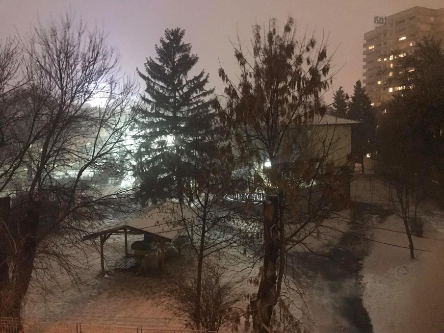 СТРАШНА ВИЕЛИЦА! Зимата се върна, София - в снежен капан (СНИМКИ)