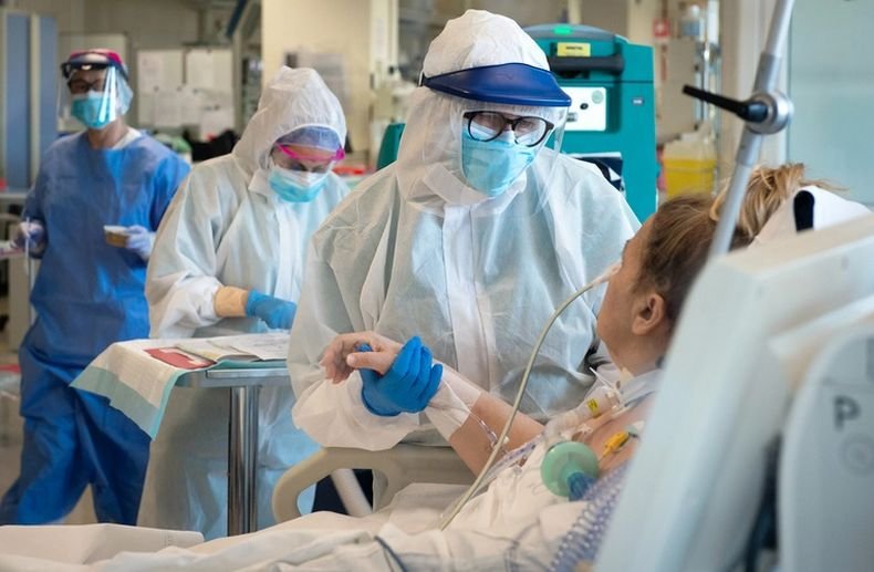 Заразените с коронавируса в Аржентина вече са над 2 млн.