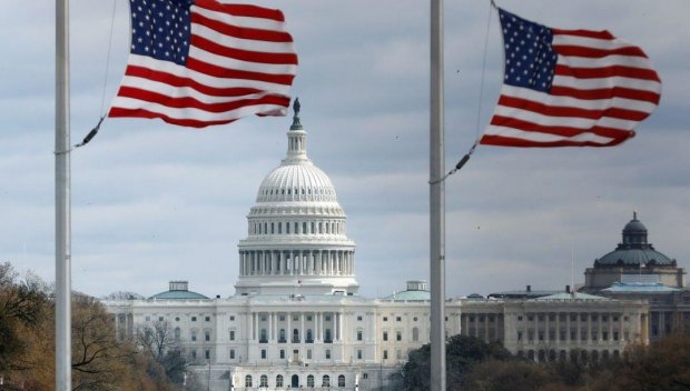 САЩ налагат санкции срещу 10 физически лица и компании за подпомагане на иранския оръжеен сектор
