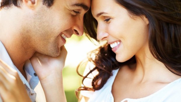 Женските черти, които мислите, че мъжете харесват, но това не е така