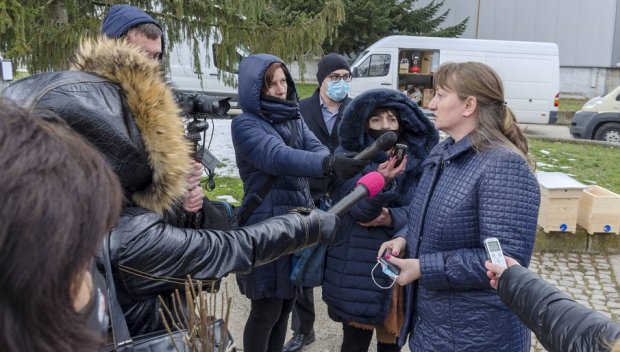 Деница Сачева: 22,5 млн. лв. ще влязат в сектор Пчеларство до 2022 г. (СНИМКИ)
