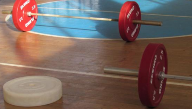 Федерацията по вдигане на тежести дължи 600 хиляди лева