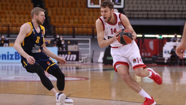 Още едно огромно признание за Везенков